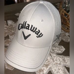 Callaway Flexfit white golf fitted hat. Size S/M New without tag
